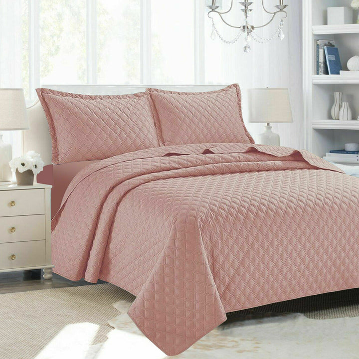 Pink Bedspreads