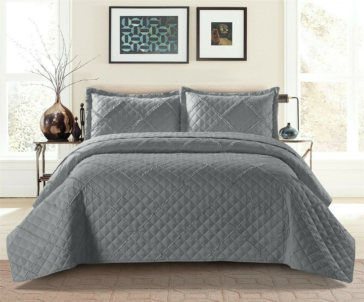 Ruffle grey bedspread