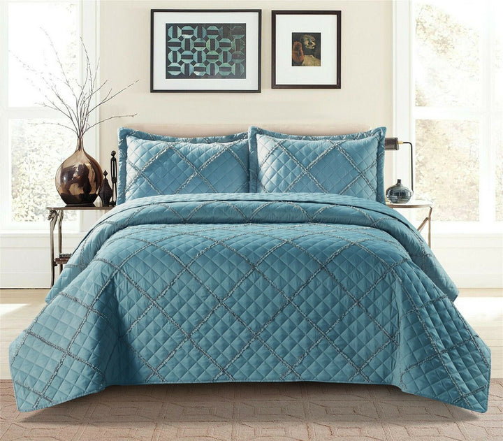 Ruffle blue bedspread